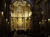 Quito. IGLESIA DE LA COMPAÑÍA DE JESÚS  Fotit by se tady prý nemělo...