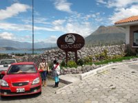Cestou do Otavala.  Restaurace s vyhlídkou Mira - Lago. Vyhlídka na Otavalo a vulkán Imbabura.