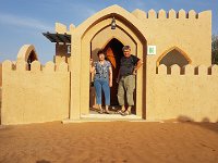 Tábor Arabian Oryx camp.  Takto naše bydlení vypadá z venčí : Wahiba sands.