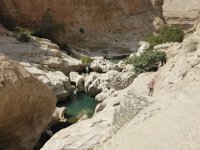 Wadi Bani Khalid  Vádí se táhne vzhůru do hor. : Wadi Bani Khalid