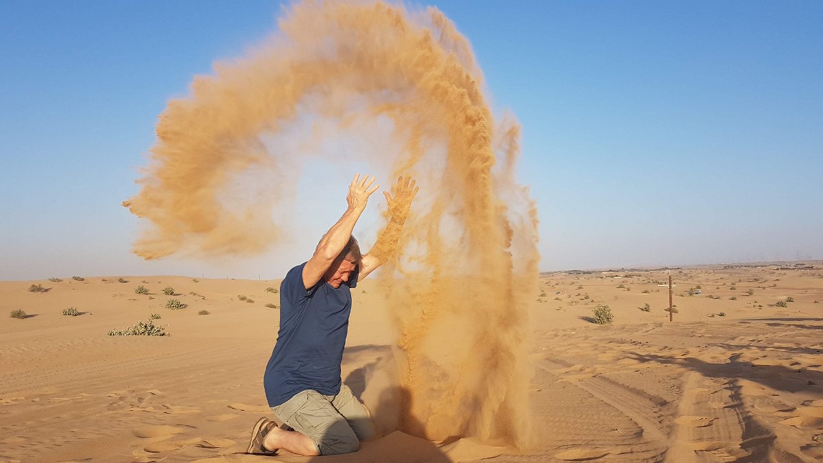Den 9. Dubajská poušť