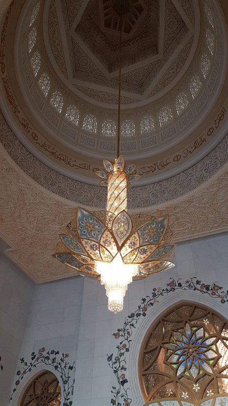 Den 10. Abú Dhabí 