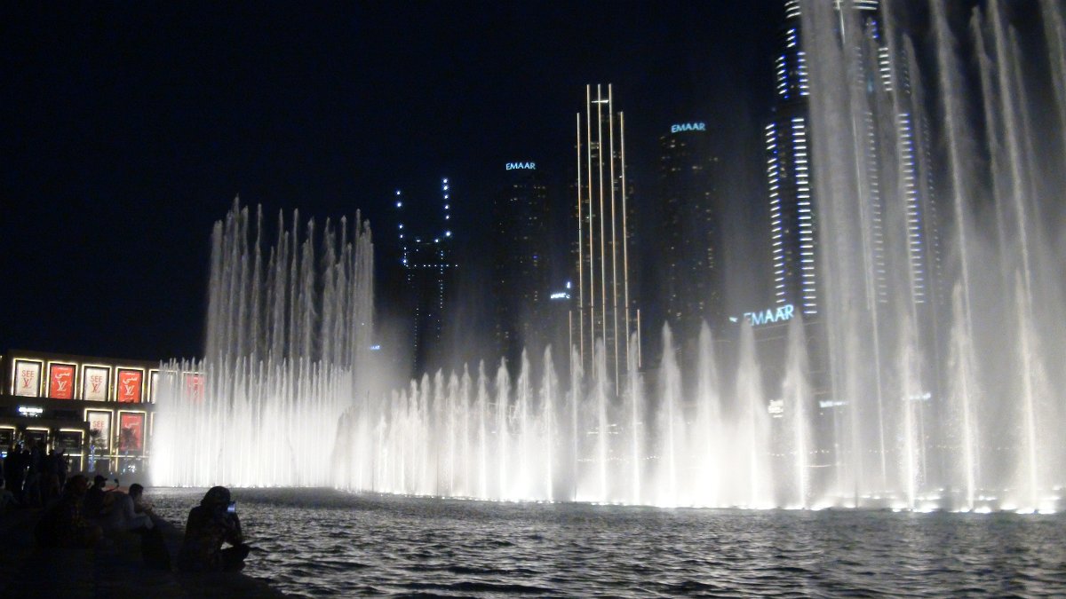 Vodotrysk u Burj Chalífa